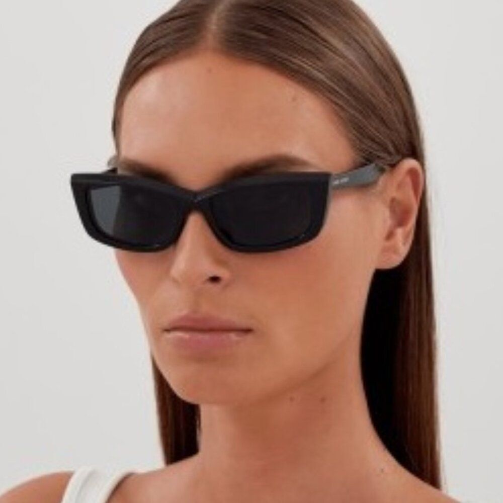 SALE! NEW Saint Laurent SL658 001 Black Rectangle Unisex Sunglasses